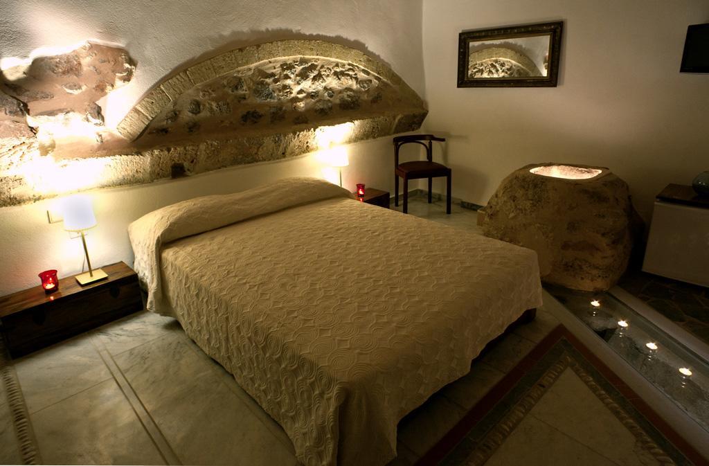 Theophano Art Hotel Monemvasia Bagian luar foto